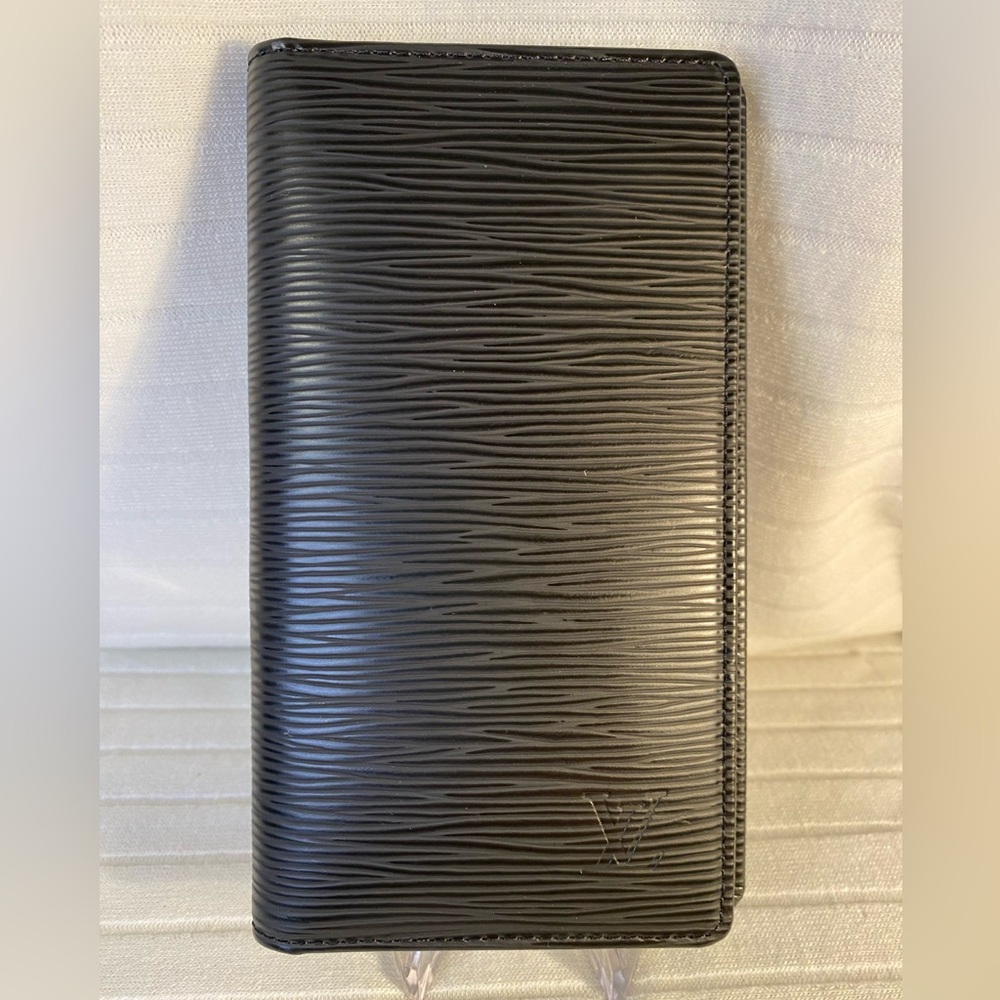 LOUIS VUITTON EPI WALLET CHECKBOOK W/COA